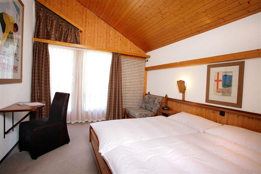 Cristal - Swiss Riders Hotel 3*